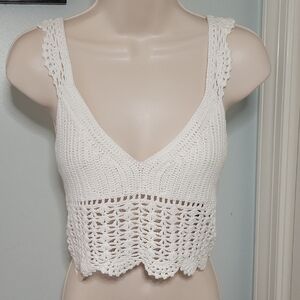 Forever 21 White Crochet Mini V-Neck Tank Top NWT Size Medium